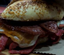 Denizli Tuana Tost’da Ne Yemeli ( Video)