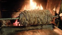 Denizli’de Cağ Kebabı’nın Adresi Odun Ateşi Gurme (Video)