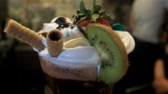 Sinemaseverlere Göre Bir Mekan Tarihi Yeşilçam Kahvecisi ( Video)