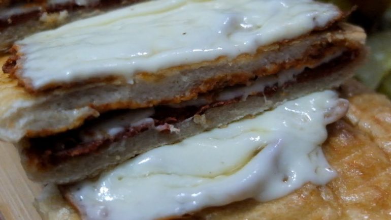 Daha Önce Eritme Peynirli Tost Yediniz Mi?