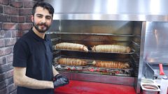 Böyle Kokoreç Pişirme Tekniği Görmedin